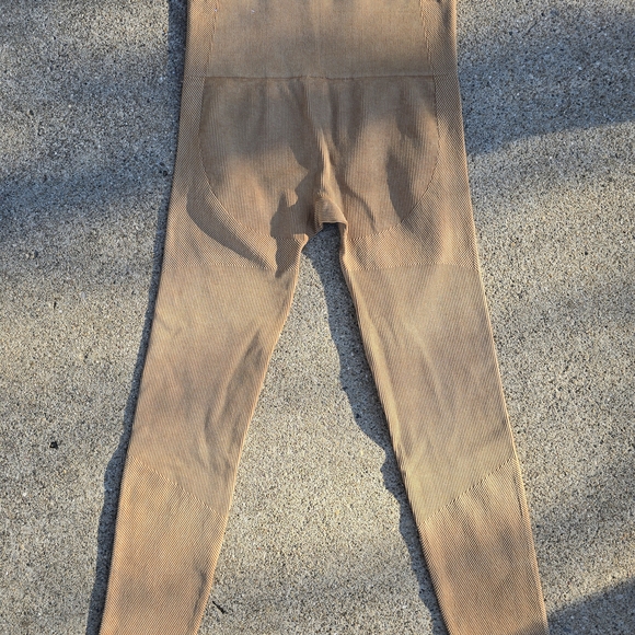 JoyLab Ribbed Booty Contour Legging - Picture 2 of 3